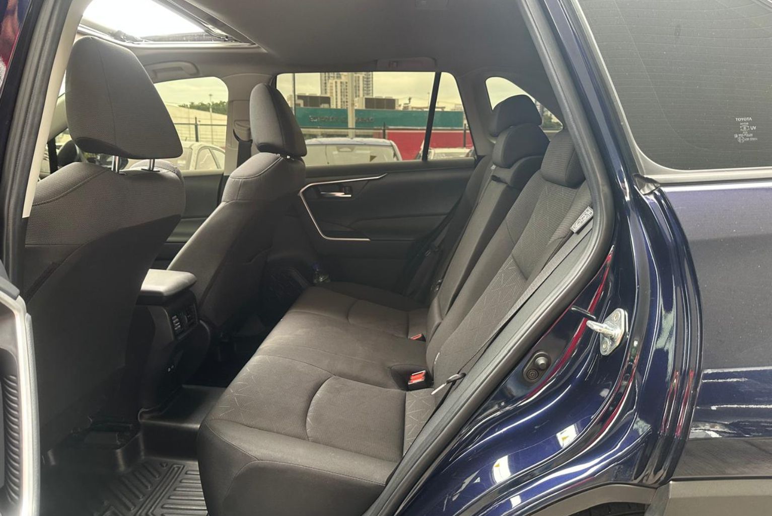 Toyota RAV4 2024, Foto 10