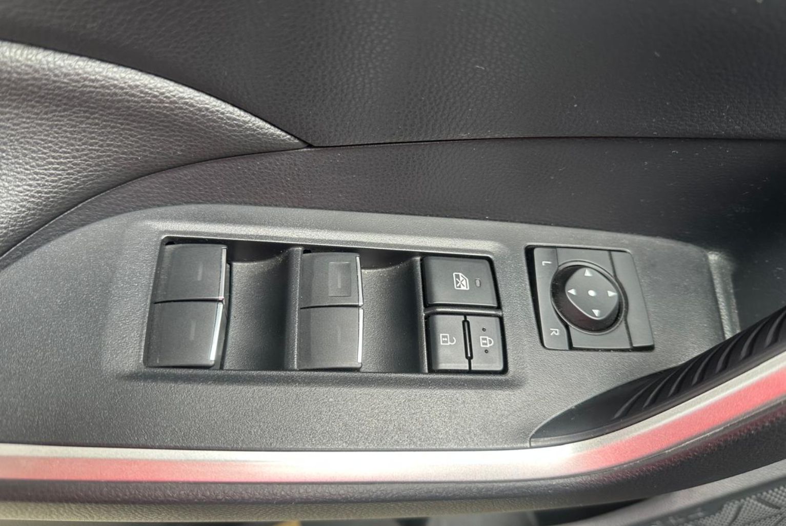 Toyota RAV4 2024, Foto 11