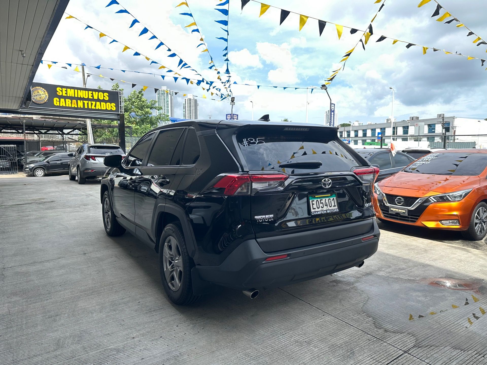 Toyota RAV4 2025, Foto 6
