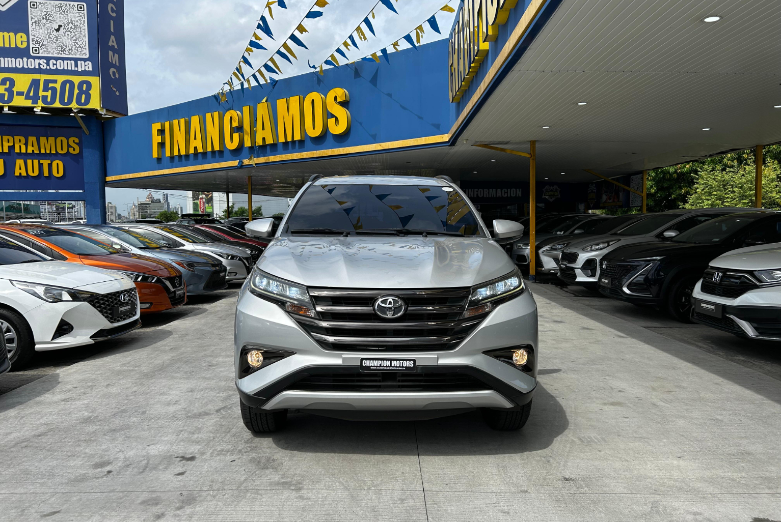 Toyota Rush 2020 Automático color Plateado, Imagen #2