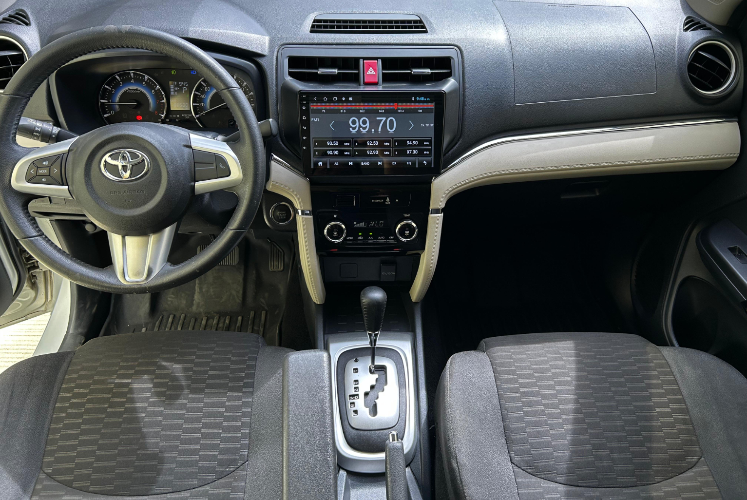 Toyota Rush 2020 Automático color Plateado, Imagen #9