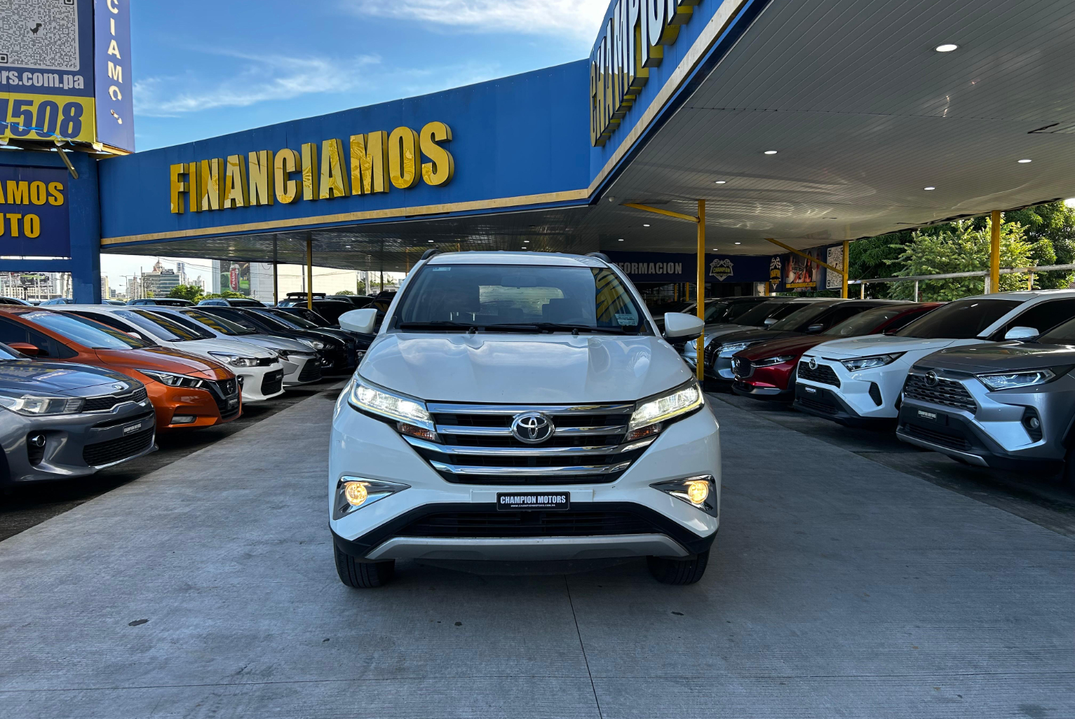 Toyota Rush 2021 Automático color Blanco, Imagen #2
