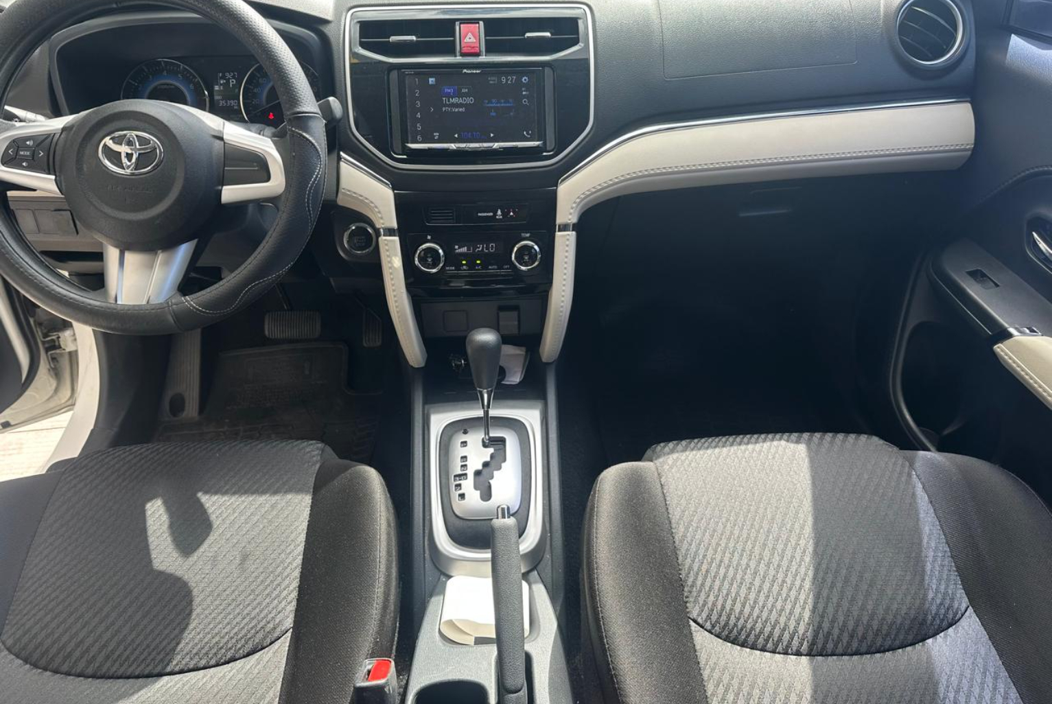 Toyota Rush 2023 Automático color Blanco, Imagen #9