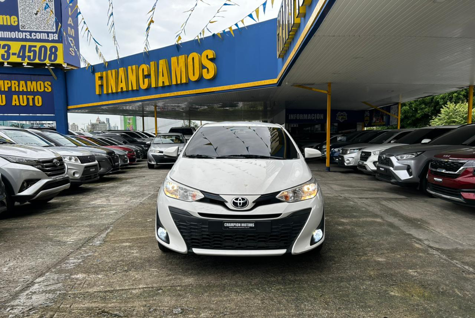 Toyota Yaris 2018 Automático color Blanco, Imagen #2