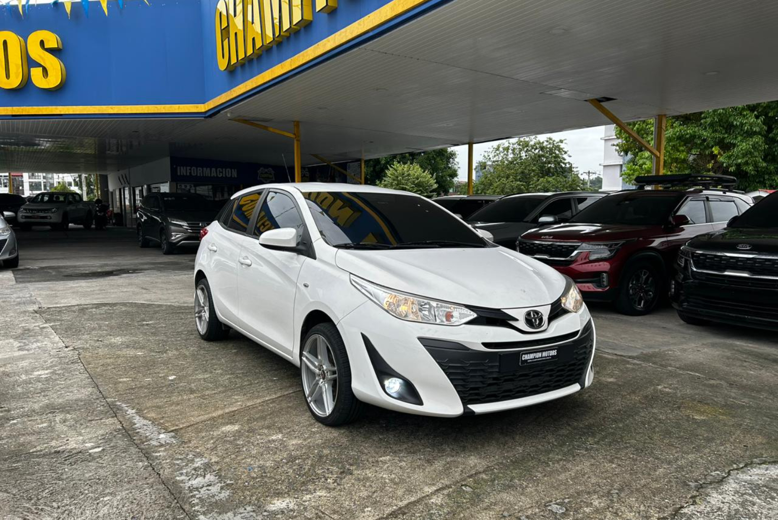 Toyota Yaris 2018 Automático color Blanco, Imagen #3