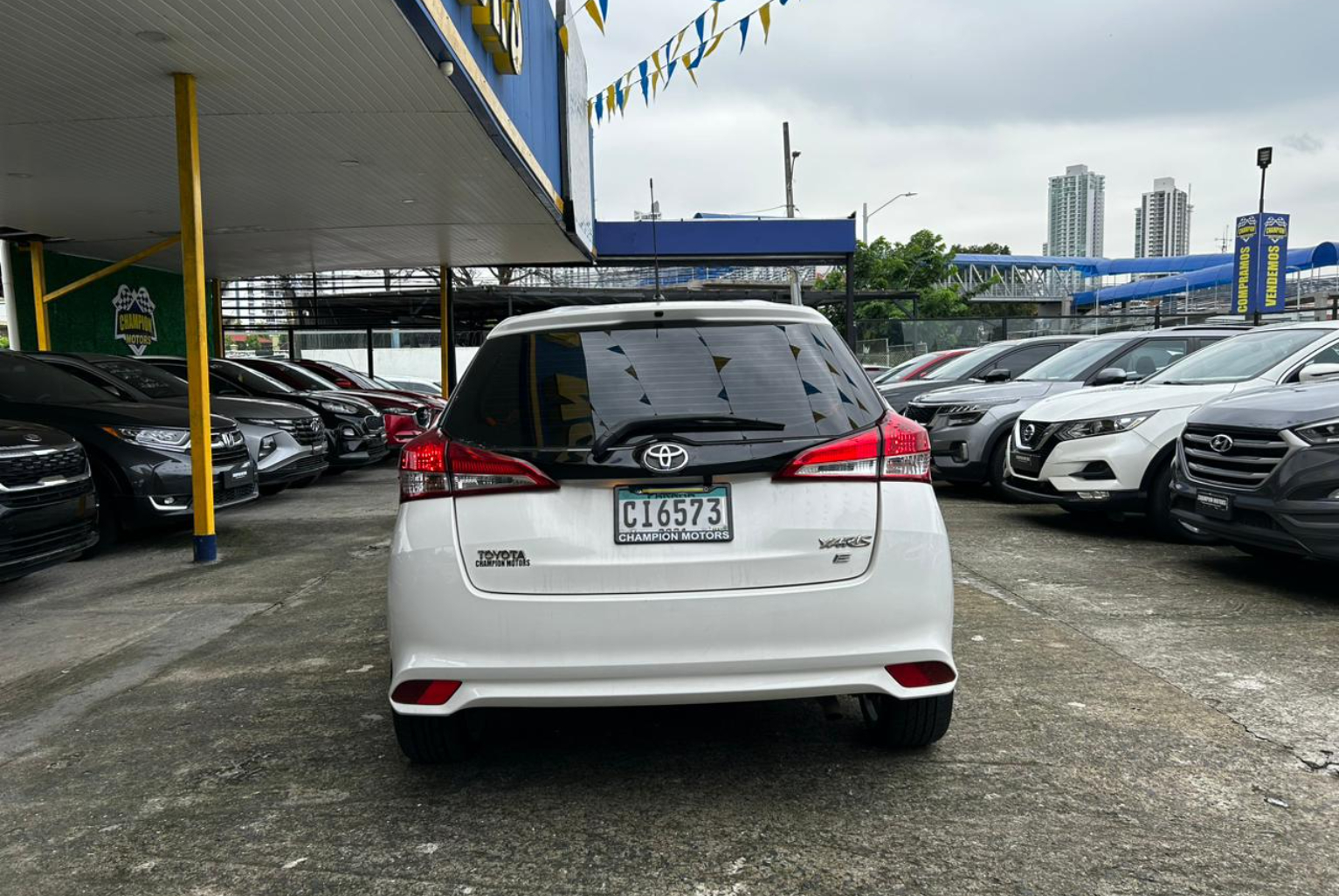 Toyota Yaris 2018 Automático color Blanco, Imagen #5