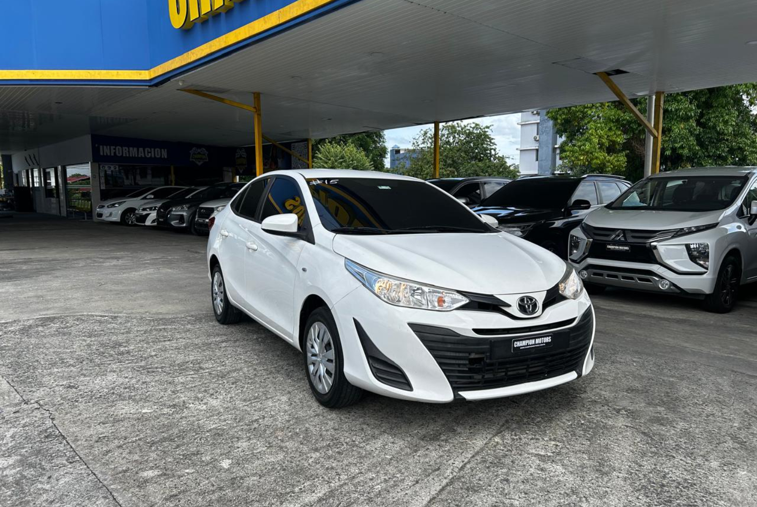 Toyota Yaris 2019 Automático color Blanco, Imagen #3