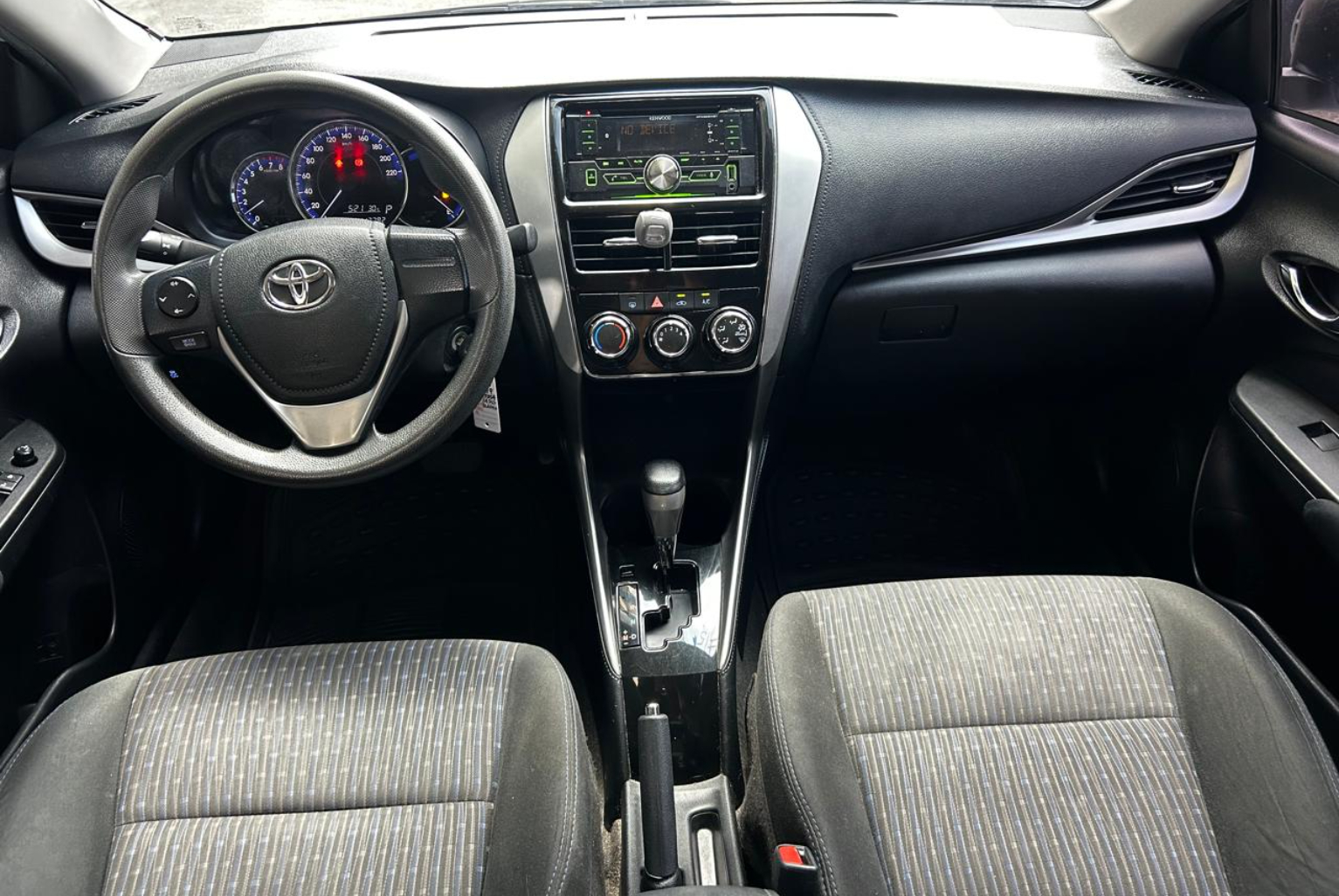 Toyota Yaris 2019 Automático color Blanco, Imagen #9