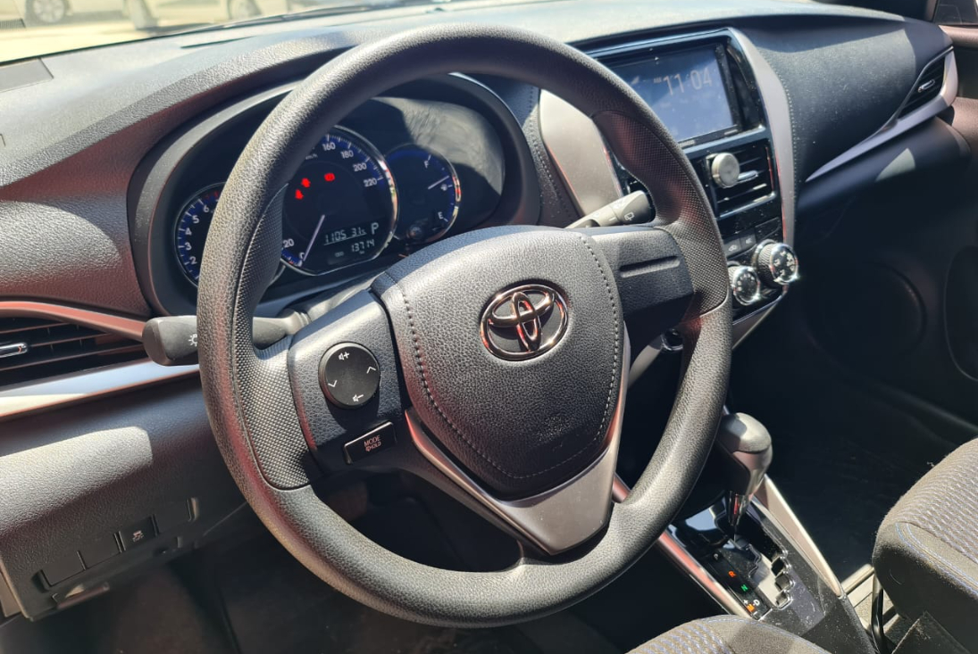 Toyota Yaris 2020 Automático color Gris, Imagen #7