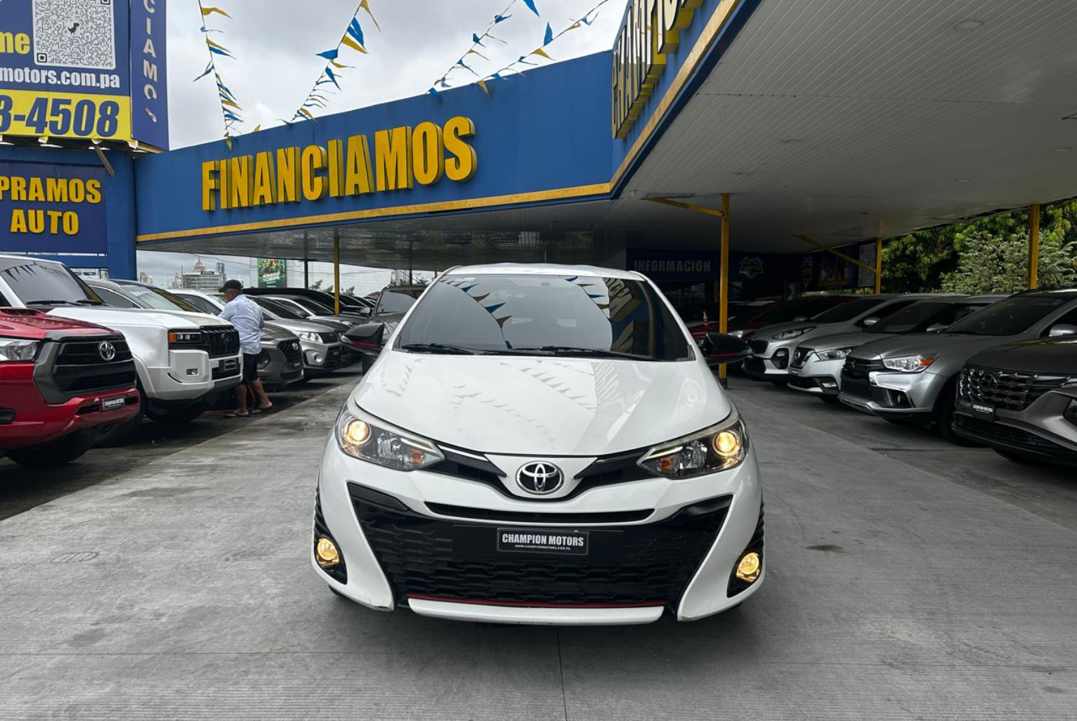 Toyota Yaris 2020 Automático color Blanco, Imagen #2