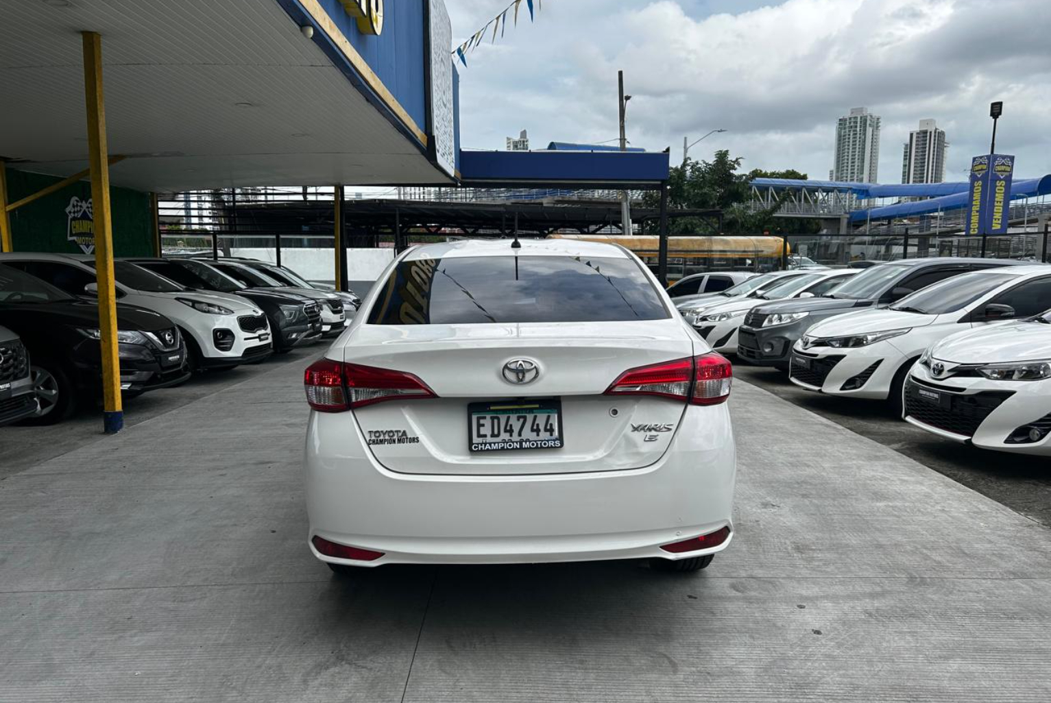 Toyota Yaris 2022 Automático color Blanco, Imagen #5