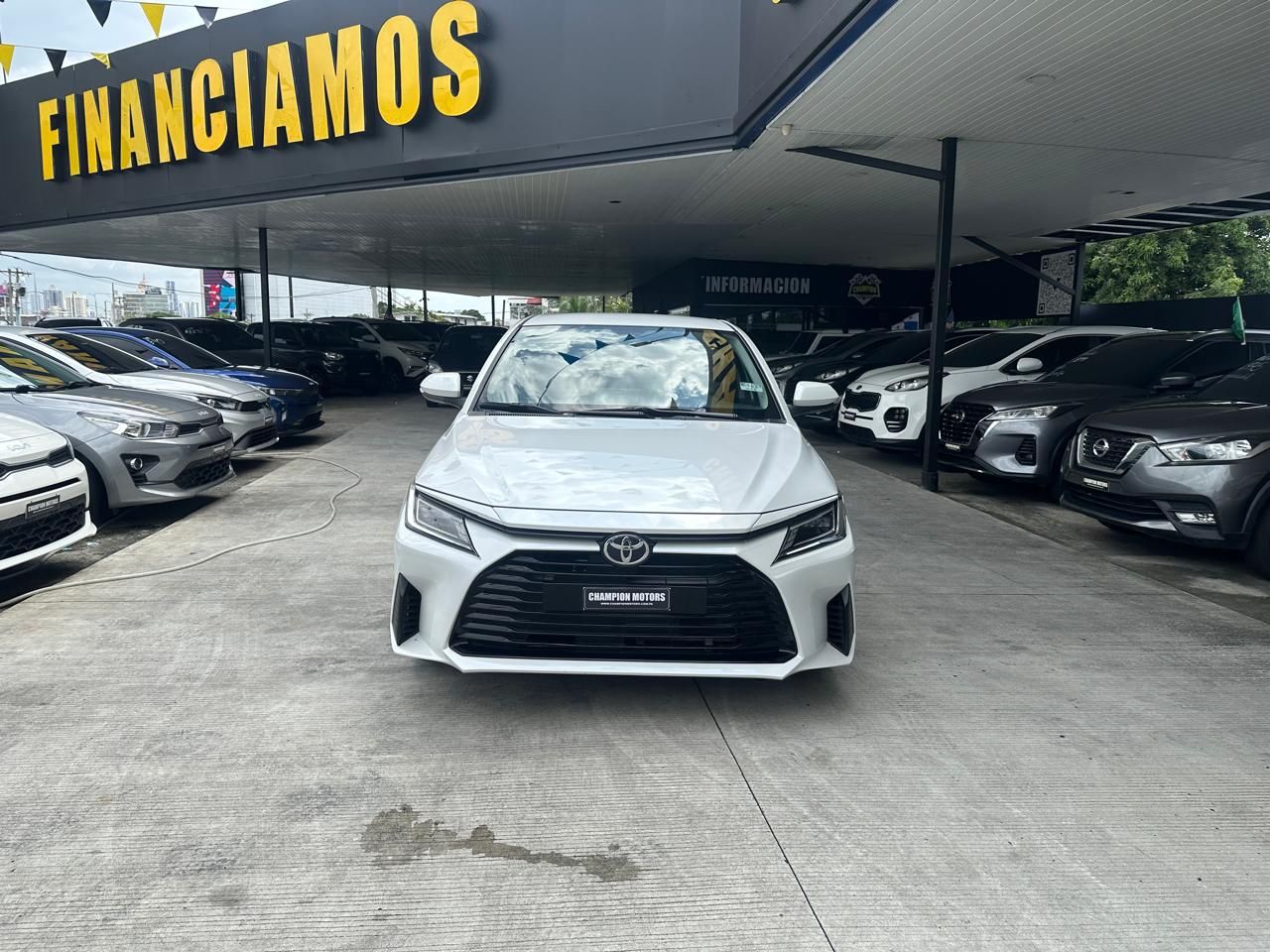 Toyota Yaris 2023, Foto 2