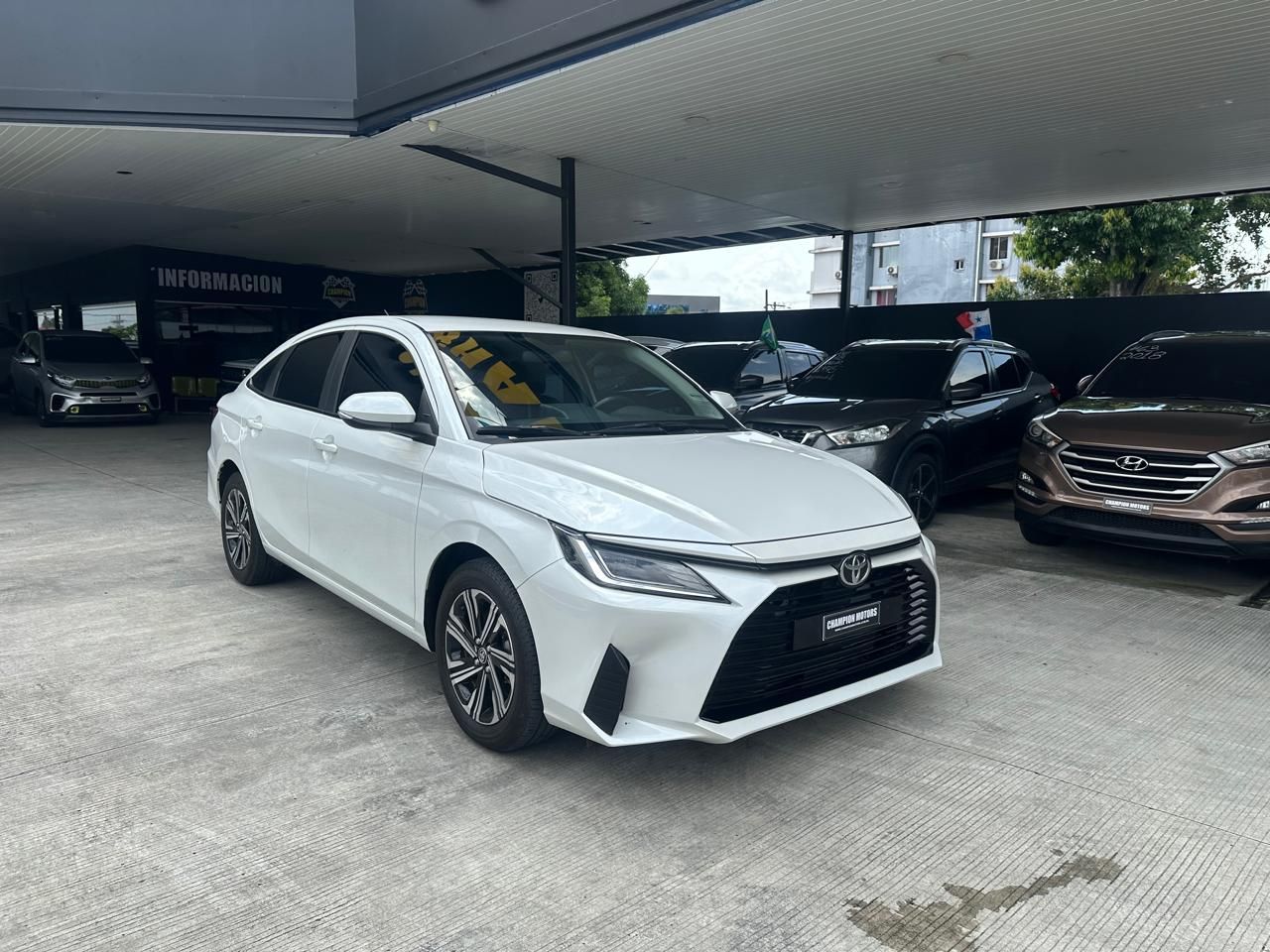 Toyota Yaris 2023, Foto 3