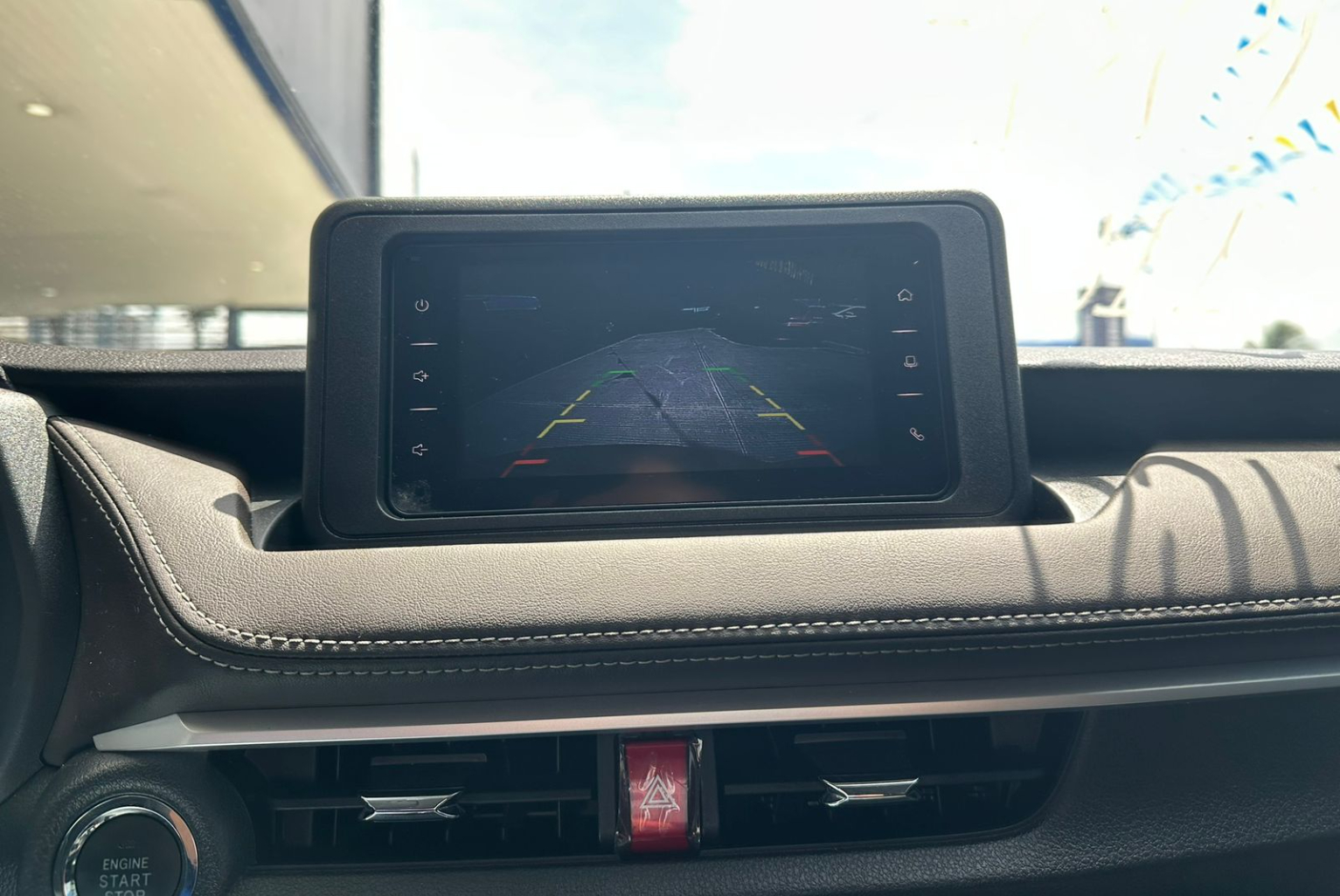 Toyota Yaris 2025 Automático color Plateado, Imagen #11