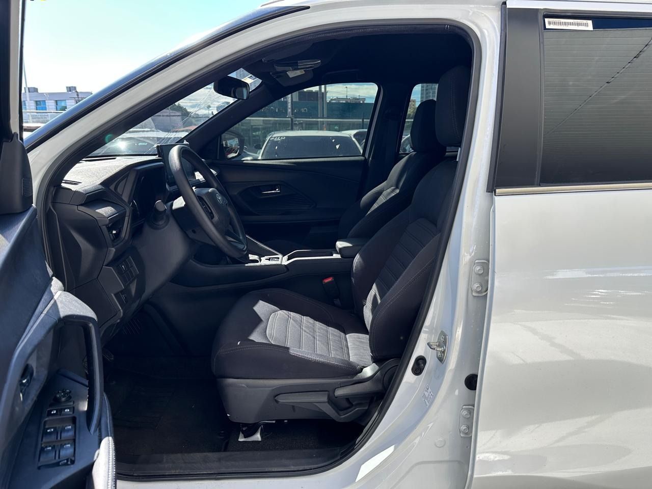 Toyota Yaris Cross 2025, Foto 7