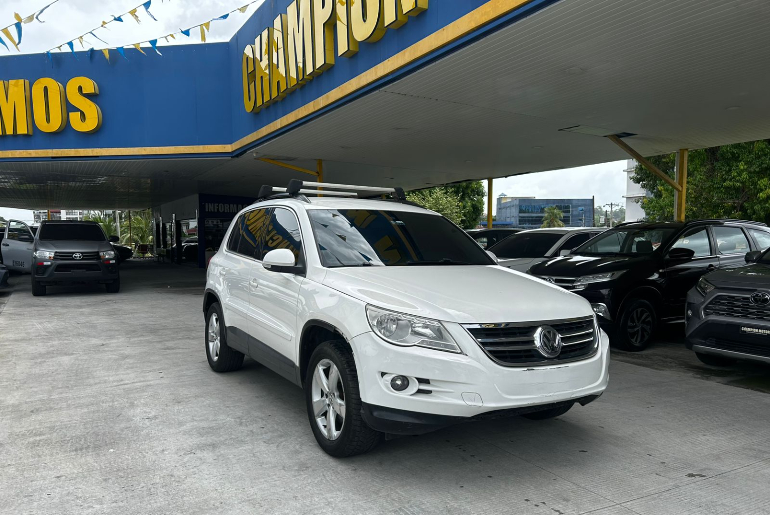 Volkswagen Tiguan 2011 Automático color Blanco, Imagen #2