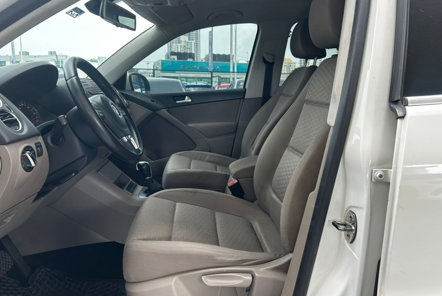 Volkswagen Tiguan 2011 Automático color Blanco, Imagen #7
