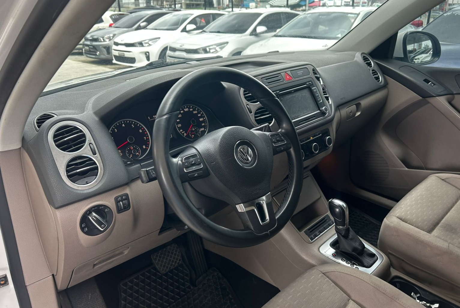 Volkswagen Tiguan 2011 Automático color Blanco, Imagen #8