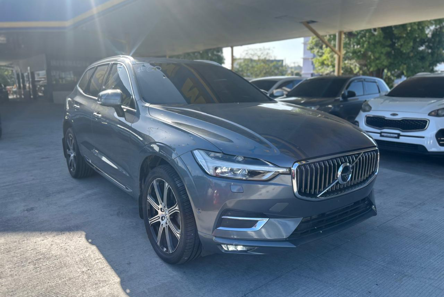 Volvo XC60 2018 Automático color Gris, Imagen #3