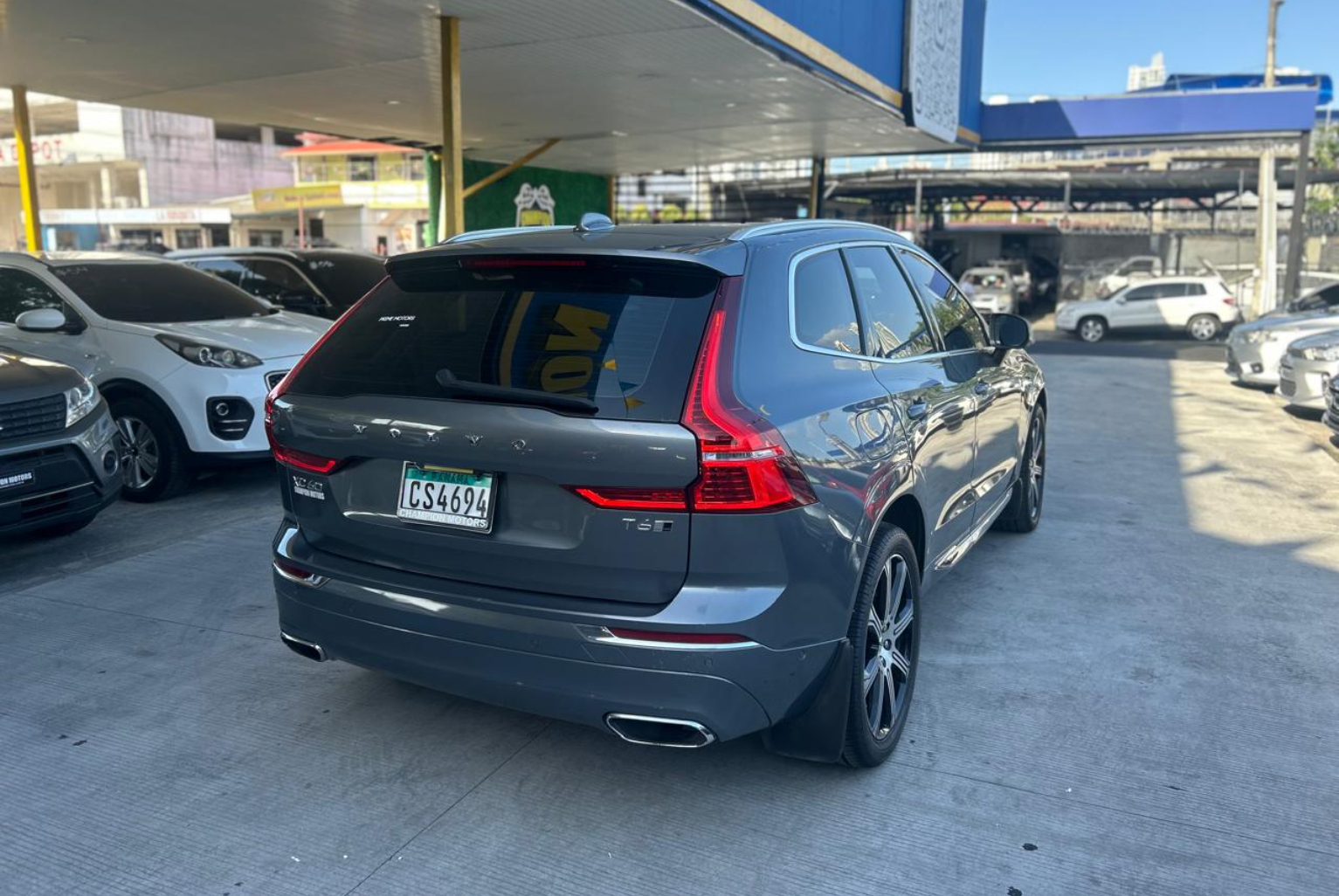 Volvo XC60 2018 Automático color Gris, Imagen #4