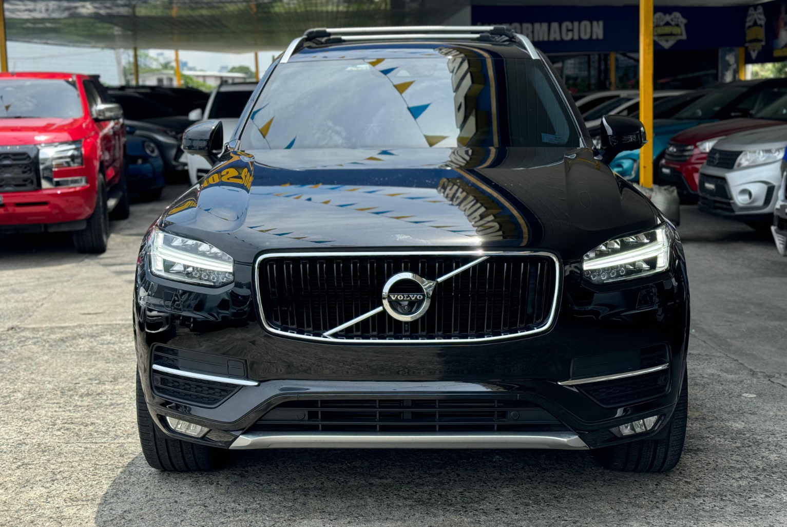 Volvo XC90 2019 Automático color Negro, Imagen #2